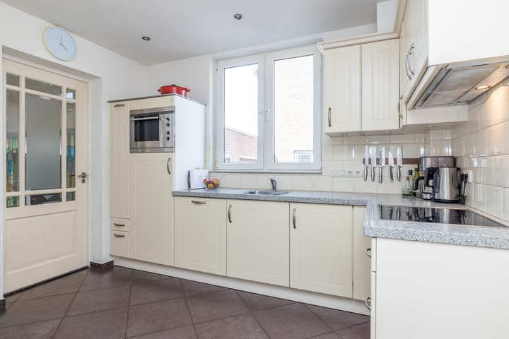 Photo 8 of Kardinaal van Rossumstraat 12