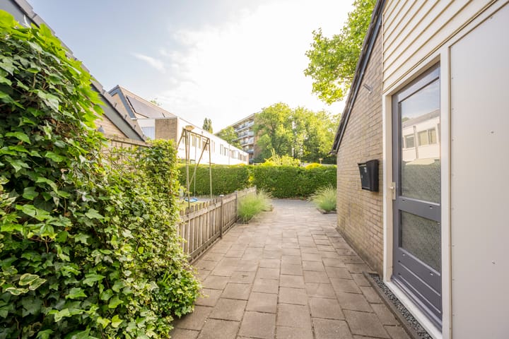 Foto 29 van Van Zuijlenstraat 77