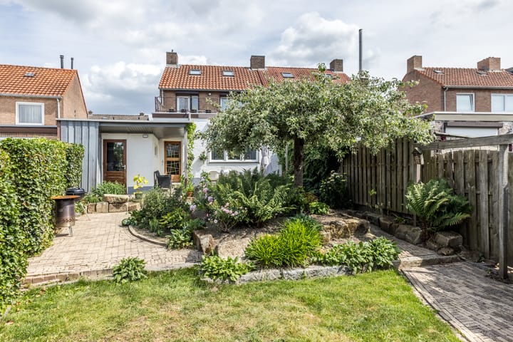 Photo 27 of Kardinaal van Rossumstraat 12