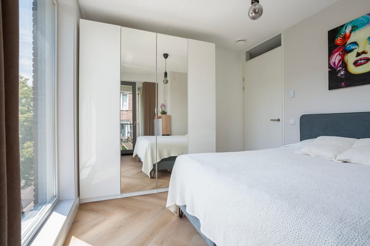 Foto 14 van Roentgenstraat 123