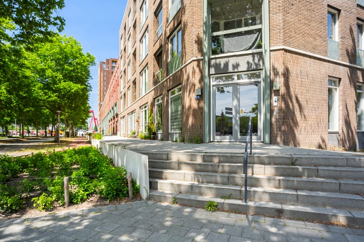 Foto 25 van Roentgenstraat 123