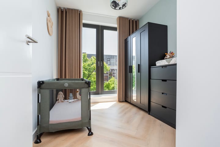 Foto 15 van Roentgenstraat 123