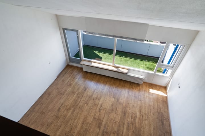 Photo 27 of Weena 979