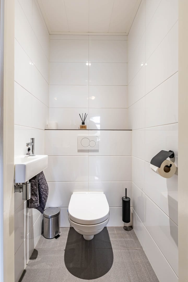 Photo 20 of Dierenriemstraat 205