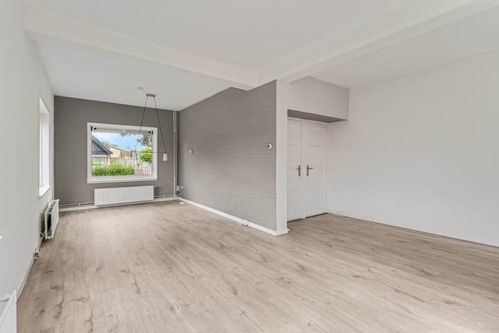 Photo 5 of Prins Bernhardlaan 35