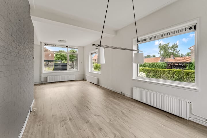 Photo 6 of Prins Bernhardlaan 35