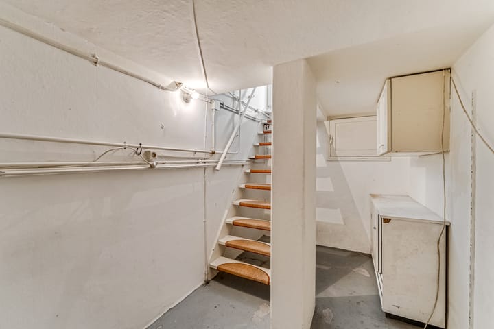 Photo 11 of Prins Bernhardlaan 35