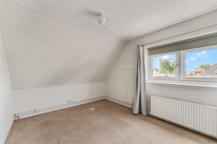 Photo 14 of Prins Bernhardlaan 35