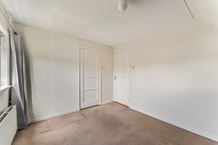 Photo 15 of Prins Bernhardlaan 35