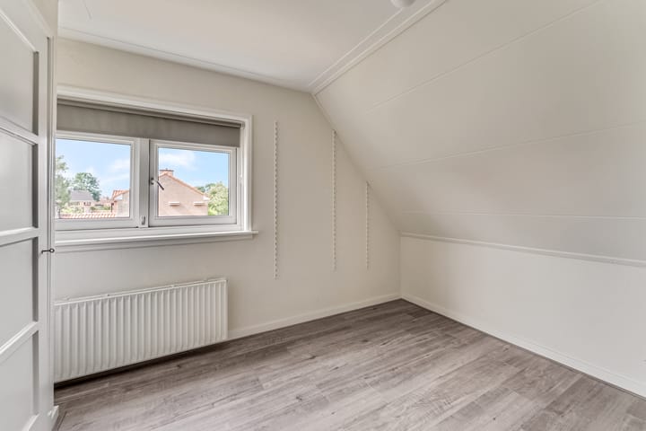 Photo 16 of Prins Bernhardlaan 35