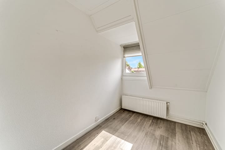 Photo 18 of Prins Bernhardlaan 35