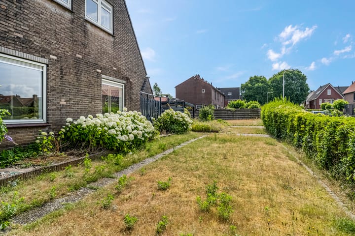 Photo 36 of Prins Bernhardlaan 35