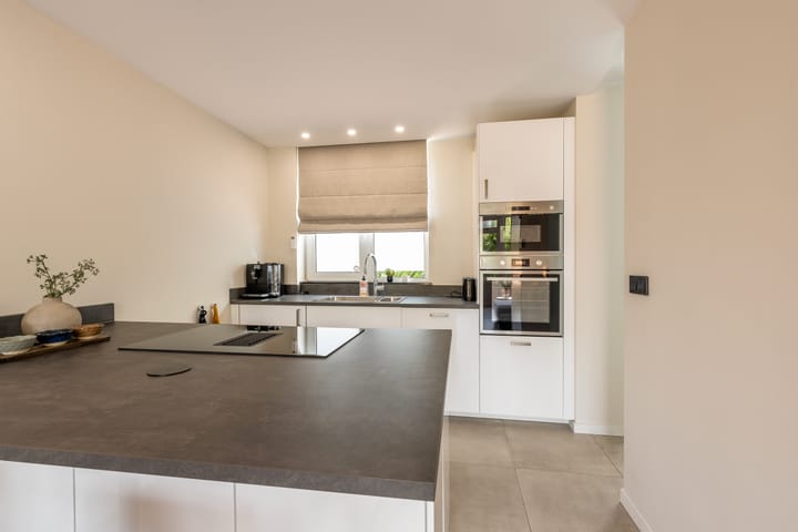 Foto 11 van van Maerlantlaan 13