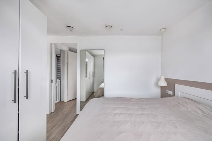 Foto 28 van Smaragd 76