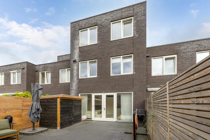 Foto 30 van Smaragd 76