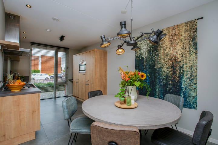 Foto 6 van Schoenmaker 19