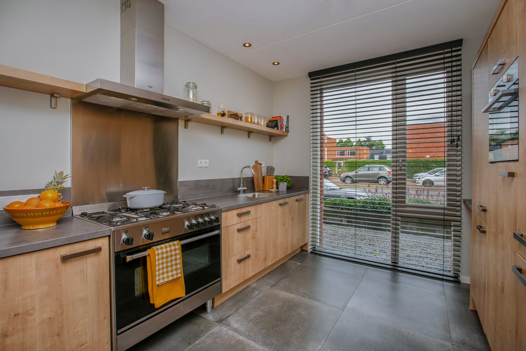 Foto 7 van Schoenmaker 19