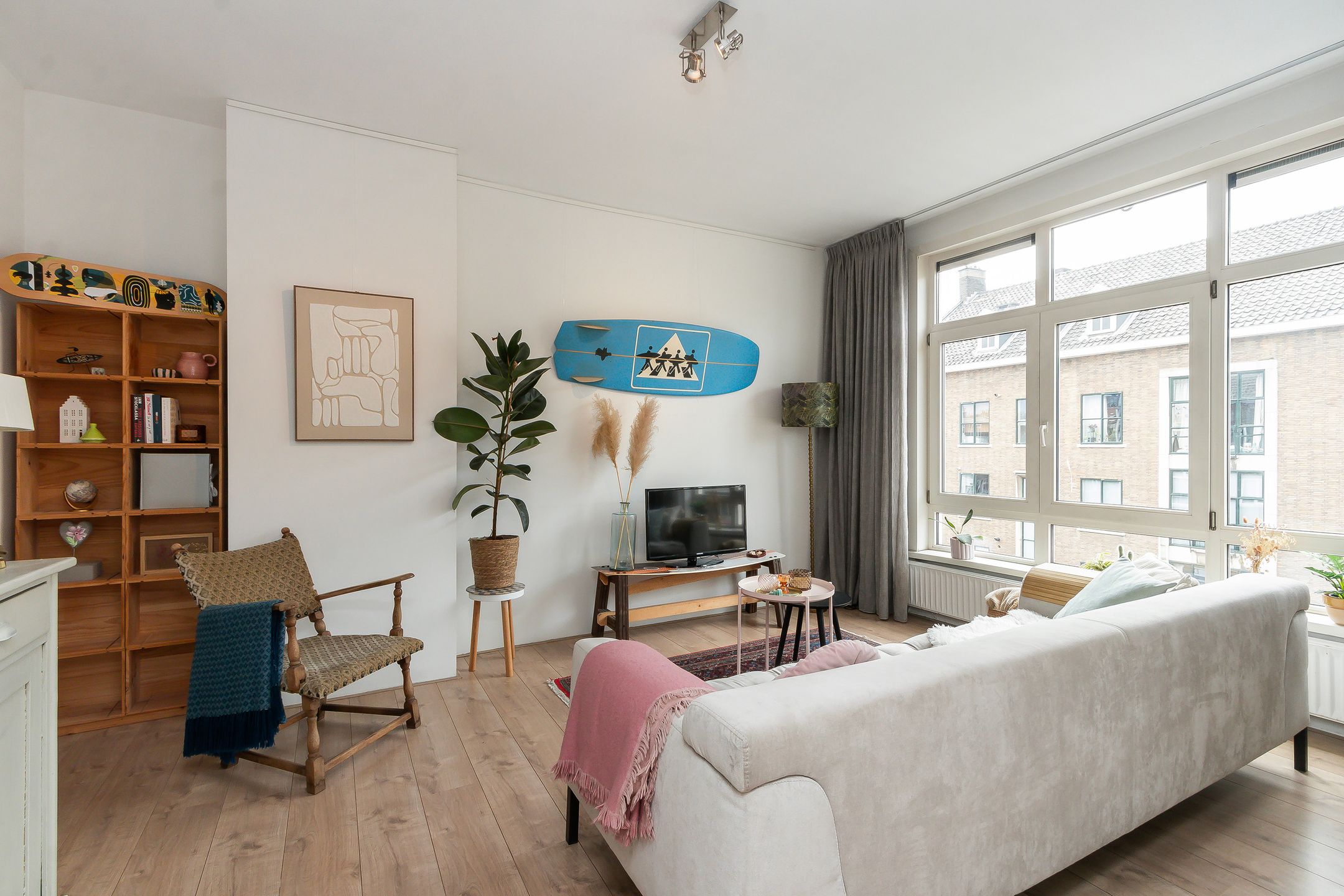 Photo 6 of Jonker Fransstraat 96-D