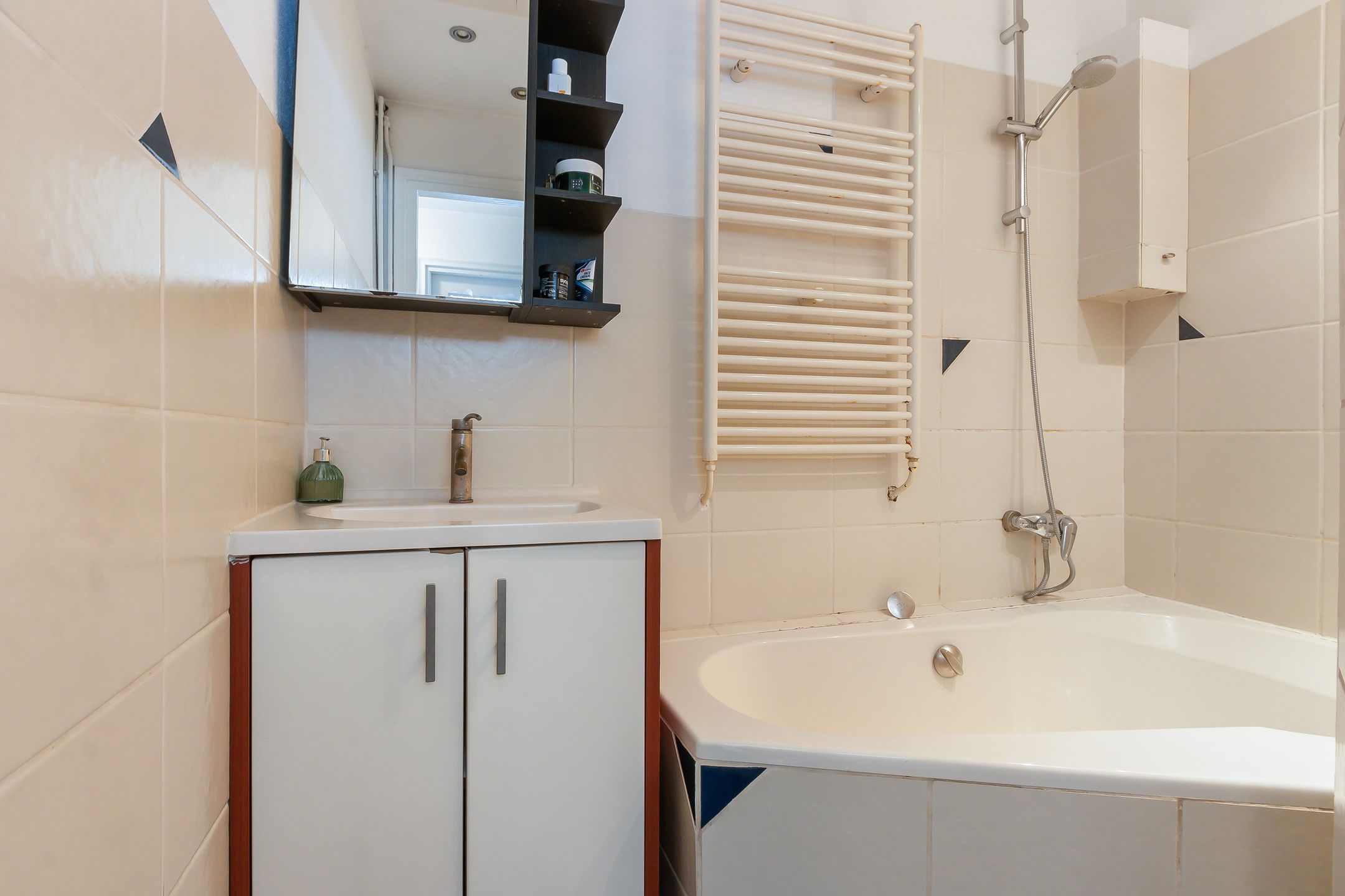 Photo 21 of Jonker Fransstraat 96-D