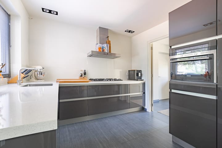 Foto 10 van Mevrouw van der Meijstraat 11