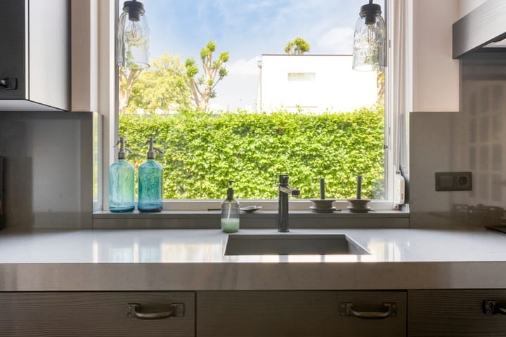 Photo 12 of Oudlandstraat 2