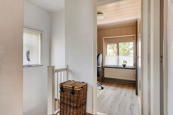 Photo 17 of Oudlandstraat 2