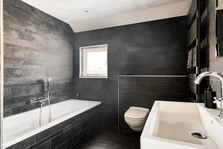 Photo 24 of Oudlandstraat 2