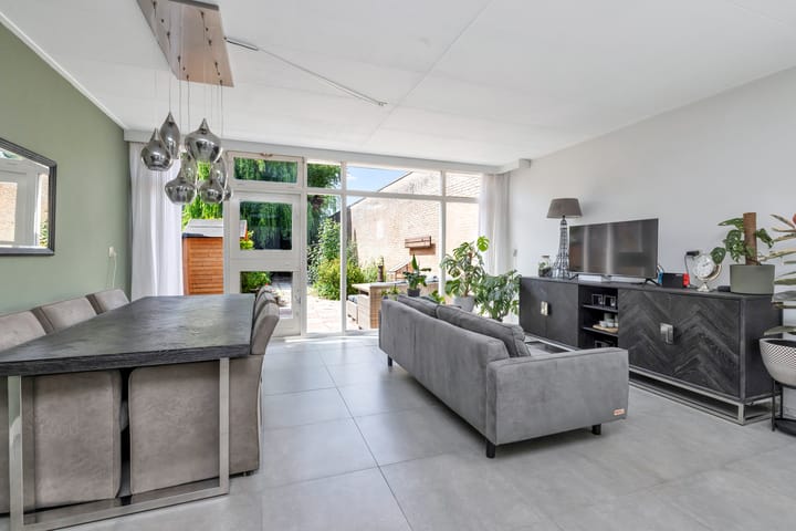 Foto 7 van Winkelwaard 422