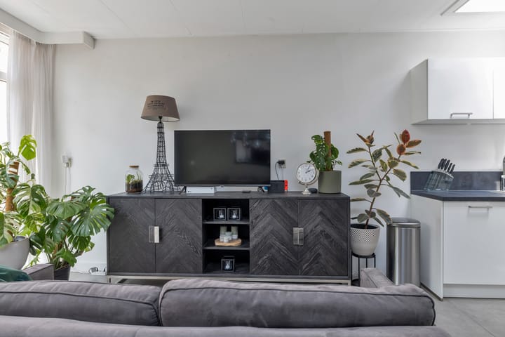 Foto 11 van Winkelwaard 422