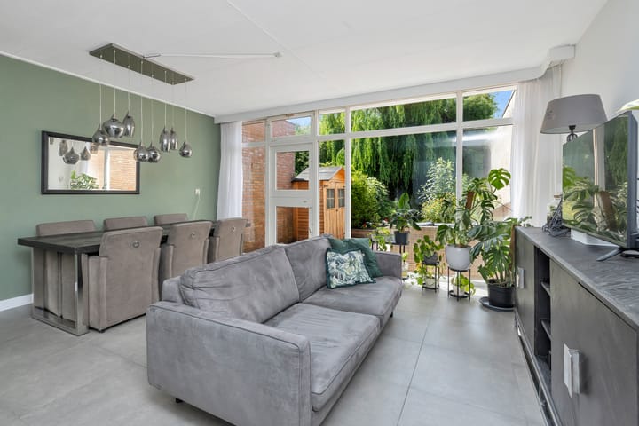 Foto 12 van Winkelwaard 422