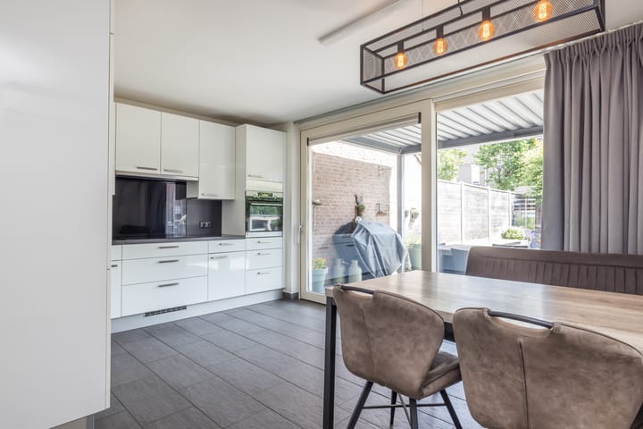 Foto 11 van Hendrik van Veldekestraat 56