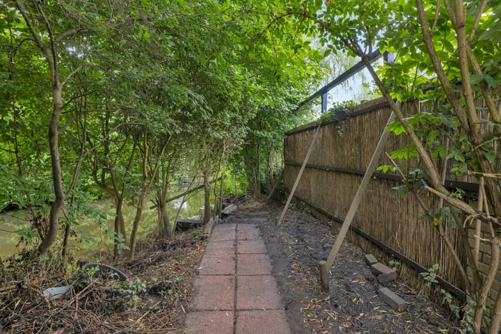 Foto 31 van Winkelwaard 422