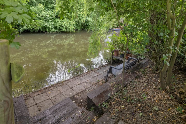 Foto 32 van Winkelwaard 422