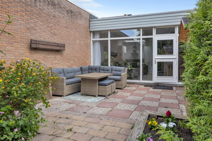 Foto 36 van Winkelwaard 422