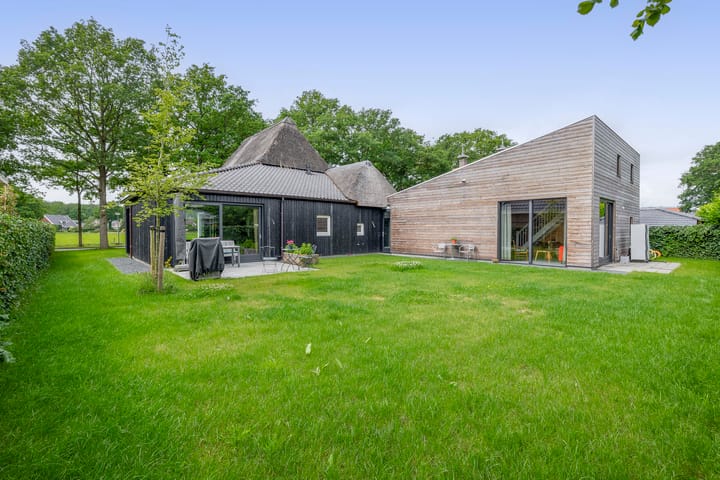 Foto 2 van Dorpsstraat 37