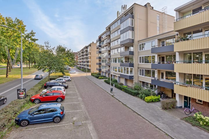 Foto 2 van Veldmaarschalk Montgomerylaan 401