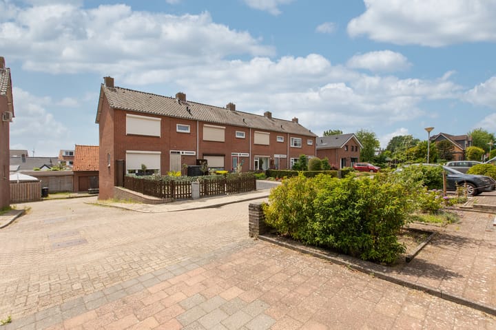 Foto 7 van Dahliastraat 13