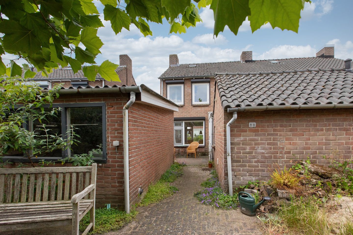 Photo 35 of Dahliastraat 13