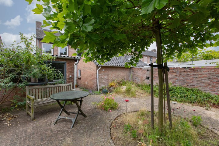 Foto 36 van Dahliastraat 13