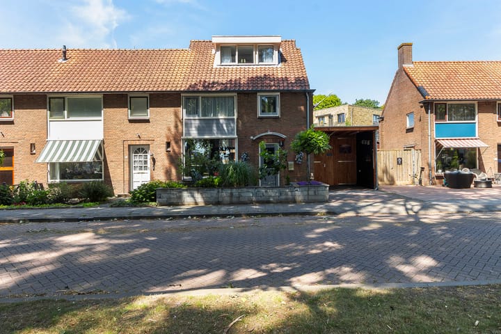 Foto 32 van Ds. J.A. Visserstraat 11