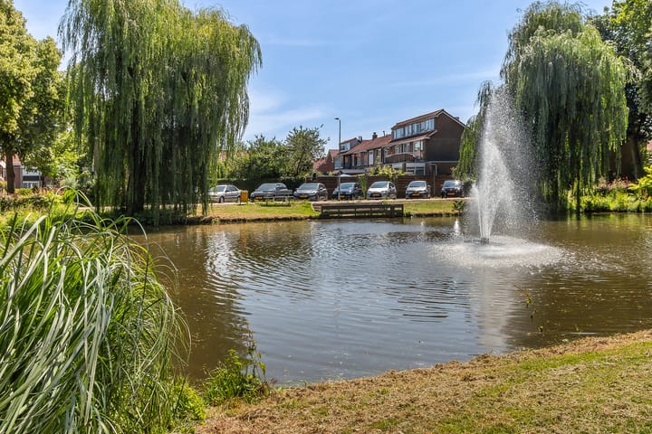 Foto 33 van Ds. J.A. Visserstraat 11