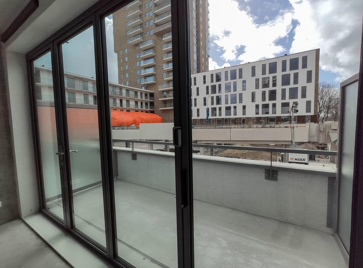 Foto 9 van Friesestraatweg 141-237