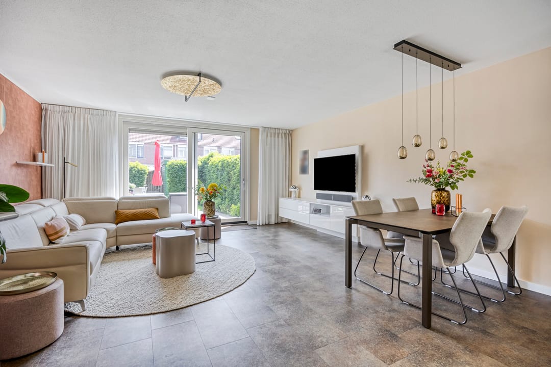 Photo 13 of Basisveenstraat 47