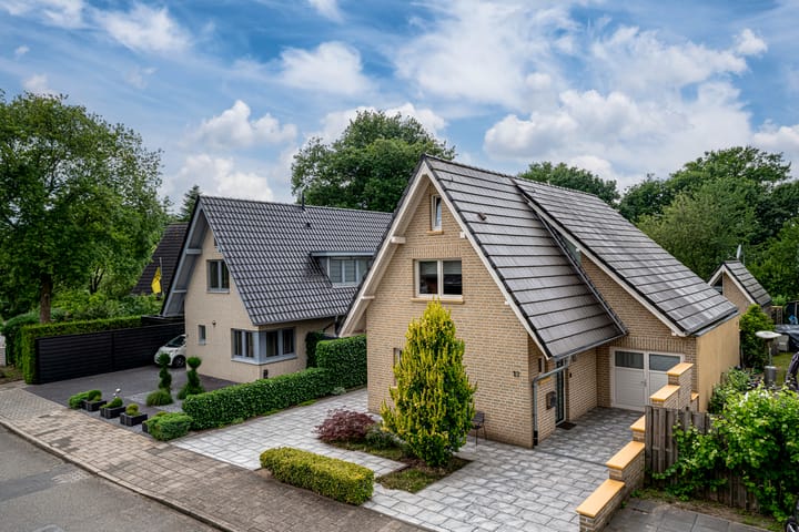 Foto 48 van Feldhausener Weg 13