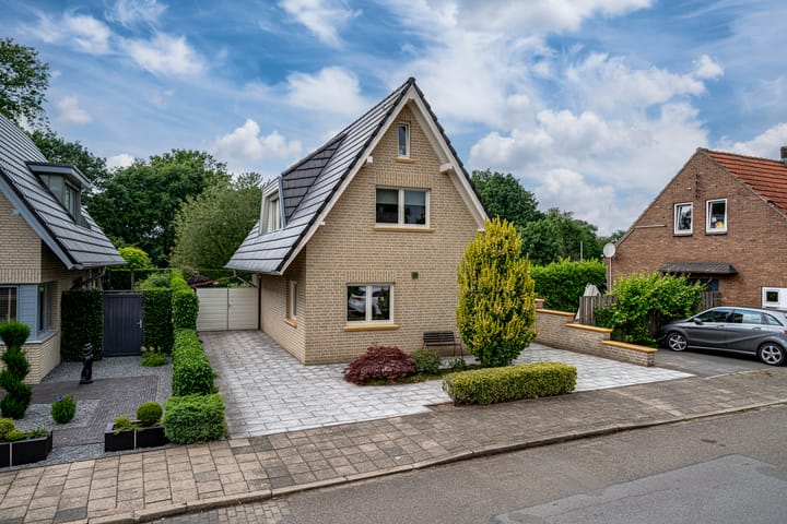 Foto 50 van Feldhausener Weg 13