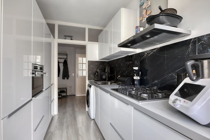 Foto 9 van Ambonstraat 82