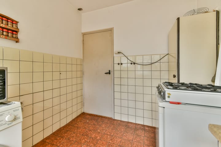 Photo 7 of Prof. Lorentzlaan 11