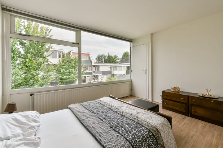 Photo 13 of Prof. Lorentzlaan 11