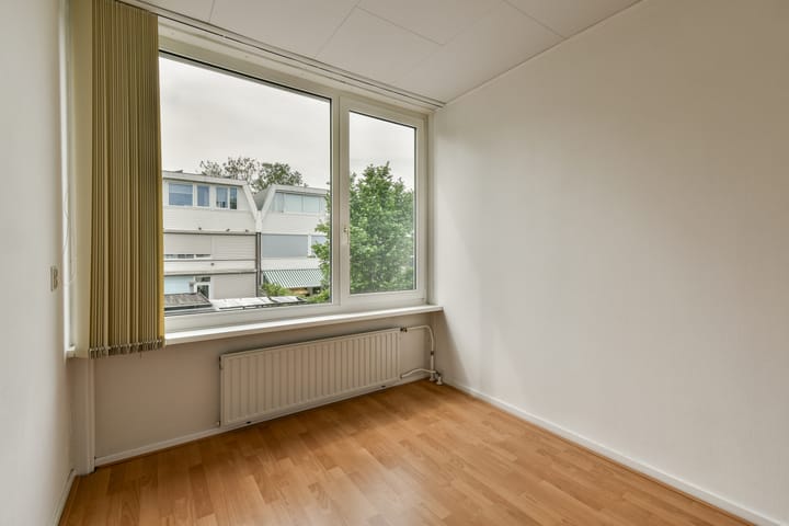 Photo 20 of Prof. Lorentzlaan 11