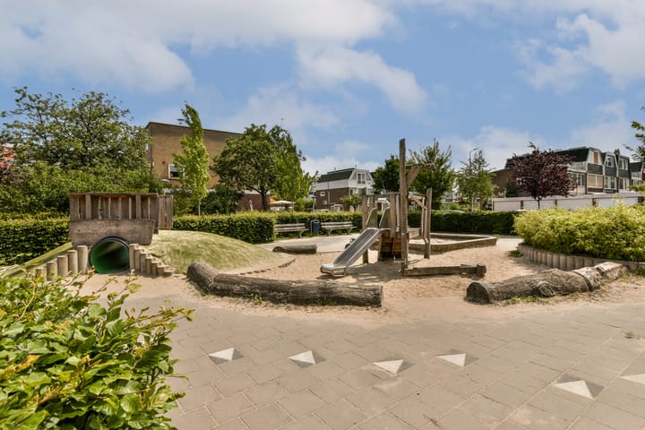 Photo 29 of Prof. Lorentzlaan 11